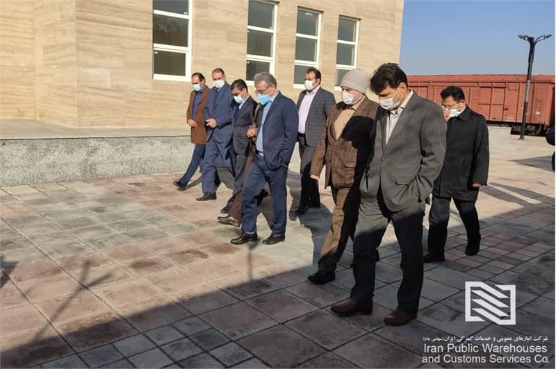 بازدید معاون هماهنگی امور اقتصادی استاندار خراسان رضوی و ناظر گمرکات خراسان رضوی از شعبه شهید مطهری